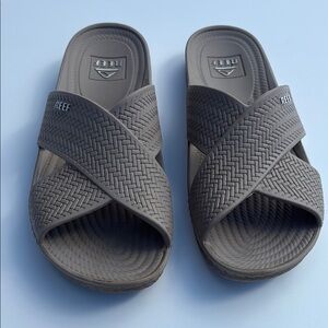 Reef Women’s sz 10 Taupe Slide Sandals